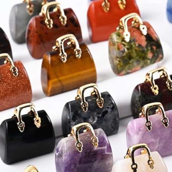 🆕New Amethyst Crystal Gemstone Hand Bag Hand Carved- Figurine or Pendent 2pcs - Picture 10 of 13